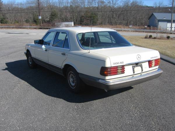 1985 MERCEDES 300 SD - - by dealer - vehicle for sale in Dudley, MA – photo 2
