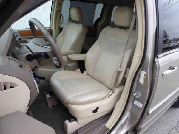 2008 Chrysler Town and Country - cars & trucks - by dealer - vehicle... for sale in Union Gap, WA – photo 10