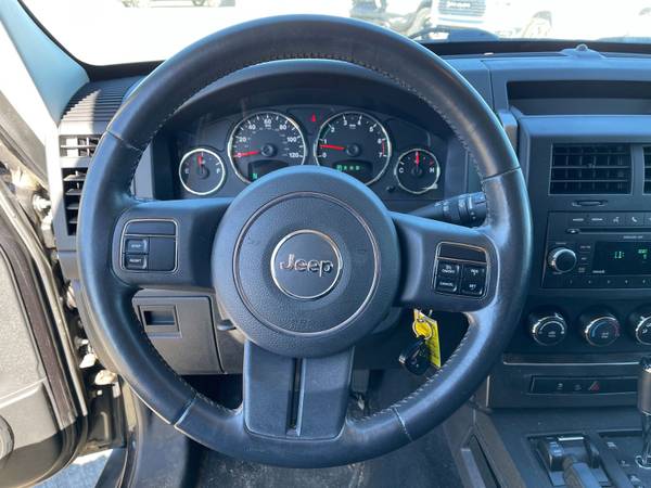 2011 JEEP LIBERTY SPORT 4X4 - - by dealer - vehicle for sale in Island Heights, NJ – photo 10