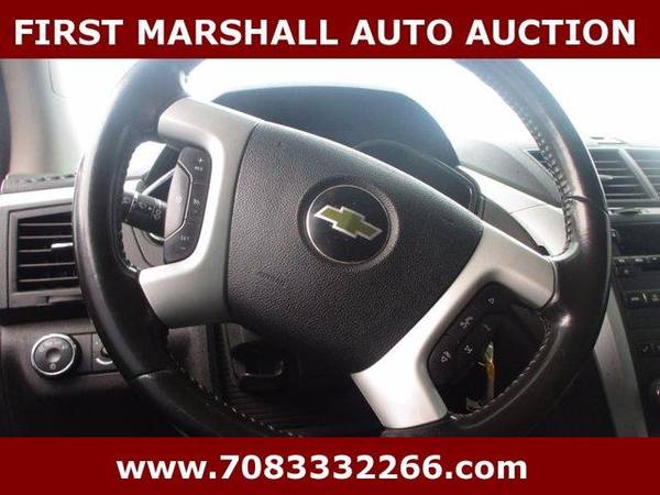 2011 Chevrolet Chevy Traverse LT w/1LT - Auction Pricing - cars & for sale in Harvey, WI – photo 4