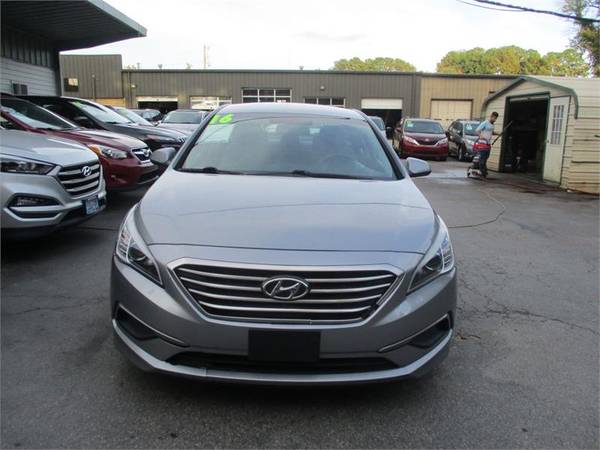 2016 HYUNDAI SONATA SE, CLEAN CARFAX! - - by dealer for sale in Cary, NC – photo 2
