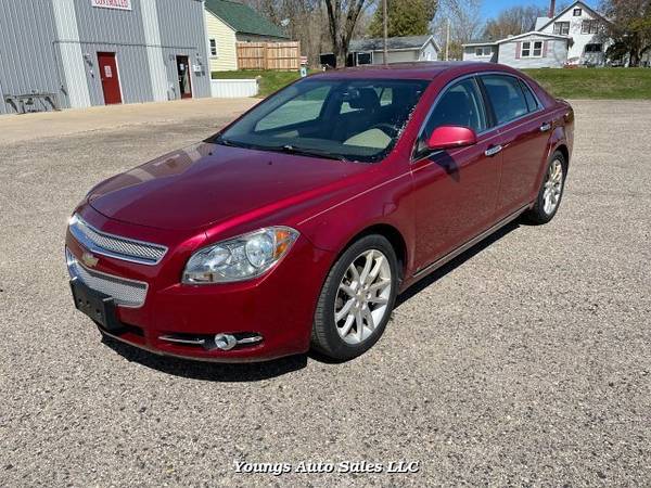 2009 Chevrolet Malibu LTZ 6-Speed Automatic - - by for sale in Fort Atkinson, WI – photo 3