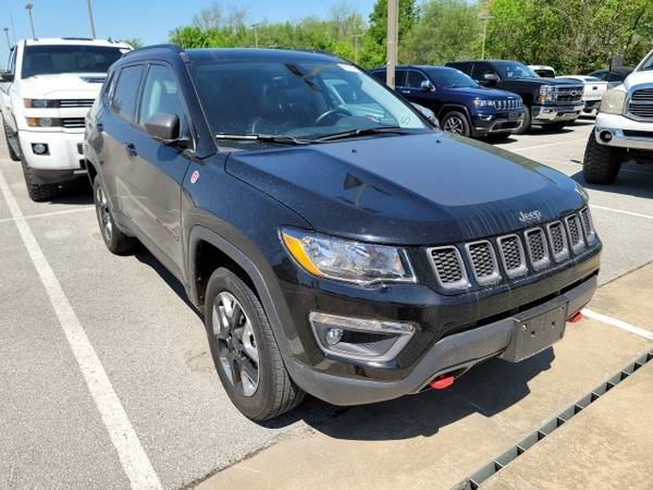 2018 Jeep Compass Trailhawk suv Diamond Black Crystal Pearlcoat for sale in ROGERS, AR – photo 2