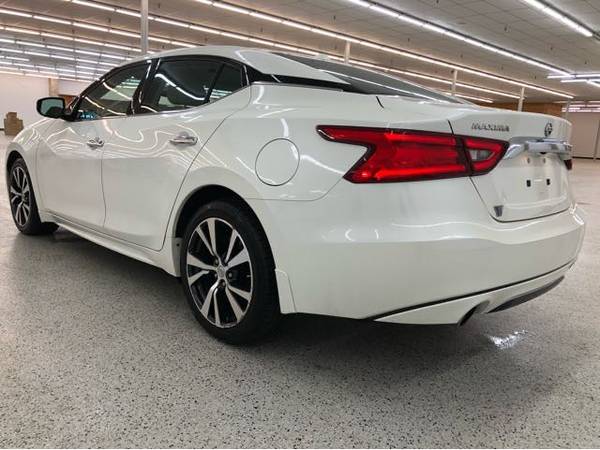 ***2017 NISSAN MAXIMA 3.5S * SPECIAL FINANCING AVAILABLE*** for sale in Hamilton, OH – photo 2