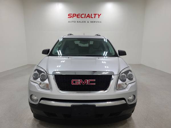 2009 GMC Acadia SLE! New Tires! New Brakes! Seats 7! Clean Carfax! for sale in Suamico, WI – photo 4