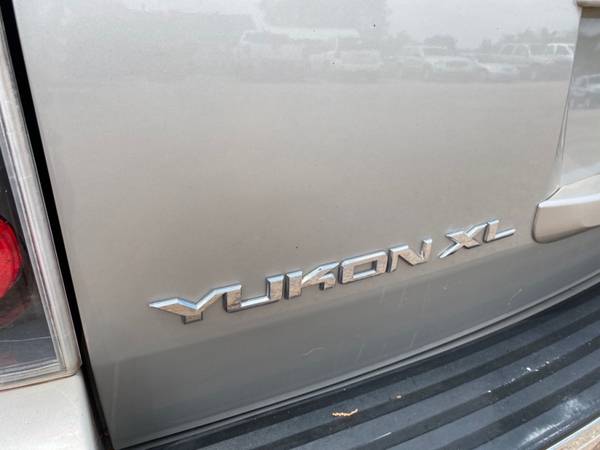 2007 GMC YUKON XL DENALI - cars & trucks - by dealer - vehicle... for sale in Amarillo, TX – photo 10