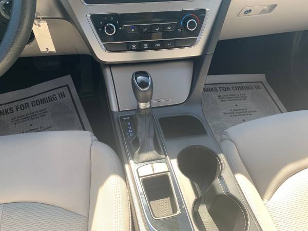 2017 Hyundai Sonata 2.4L SE*Clean Title*Run and Drive Perfect*82K -... for sale in Vinton, VA – photo 20