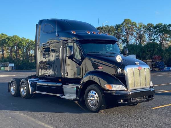 2007 Peterbilt 387 semi truck CAT C15, 13 Speed, last of the good... for sale in Fort Myers, FL – photo 4