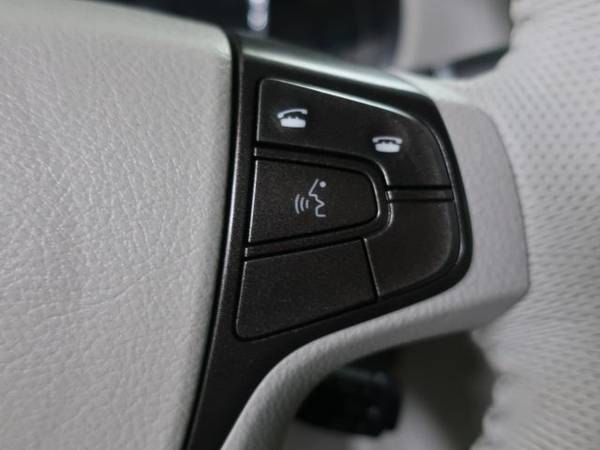 2013 Toyota Sienna XLE FWD 8-Passenger V6 EnterVan Leather 43,000 Mi. for sale in Caledonia, IL – photo 16
