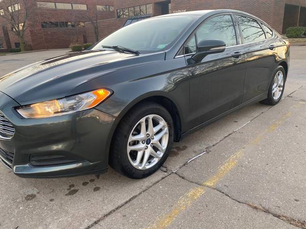 2015 Ford Fusion SE - cars & trucks - by dealer - vehicle automotive... for sale in Wichita, KS – photo 3