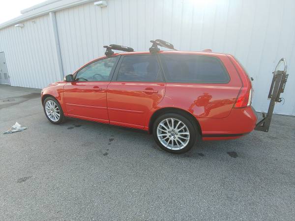 Volvo V50 Wagon - cars & trucks - by owner - vehicle automotive sale for sale in Morehead City, NC – photo 2