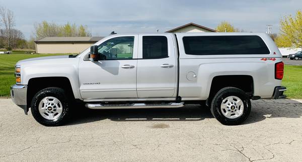 2019 Chevy Silverado 2500hd LT 4x4 - - by dealer for sale in Green Bay, WI – photo 8