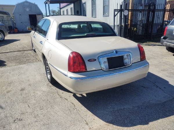 2000 Lincoln Town Car 4dr Sdn Cartier - - by dealer for sale in New Orleans, LA – photo 16