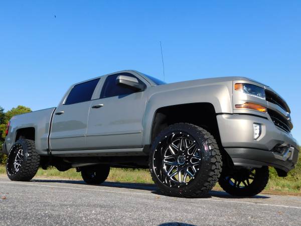 LIFTED 17 CHEVY SILVERADO LT Z71 CREW 4X4 22X12 *NEW 33X12.50 MT'S!!... for sale in KERNERSVILLE, NC – photo 2