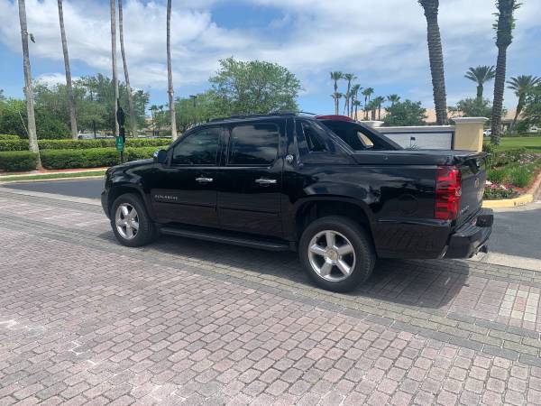 2013 Chevrolet Avalanche - - by dealer - vehicle for sale in South Daytona, FL – photo 16