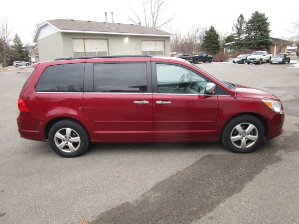2011 volkswagen routan 119xxx miles new tires - cars & trucks - by... for sale in Montrose, MN – photo 2