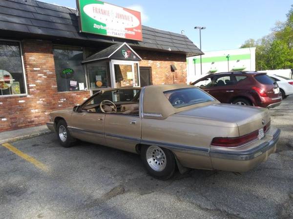 1996 Buick Roadmaster Roadster for sale in Chicopee, MA – photo 2