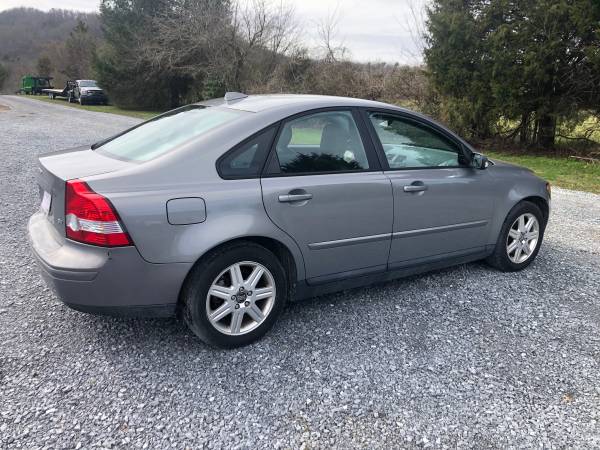 2006 Volvo Volvo S40 LOW MILES ! ! ! - cars & trucks - by owner -... for sale in Elizabethton, TN – photo 4