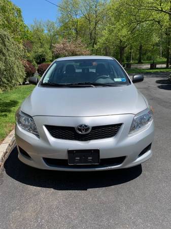 2010 Toyota Corolla 58000mil clean car fax no accident no mechanical for sale in Smithtown, NY – photo 2