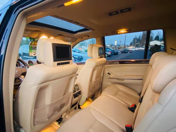 2008 MERCEDES-BENZ GL550 4 MATIC / 3rd Row Seating / Luxury Leather🚨... for sale in Vancouver, OR – photo 12