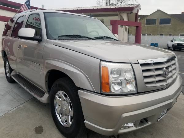 ///2006 Cadillac Escalade//AWD//Leather//Heated Seats//Navigation/// for sale in Marysville, CA – photo 3