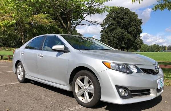 2014 Toyota Camry SE Low Miles for sale in Corvallis, OR – photo 3
