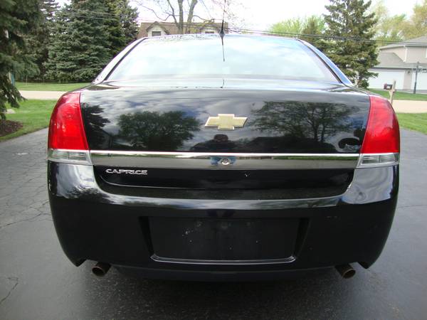 2011 Chevy Caprice Police Interceptor (Low Miles/6 0 Engine/1 Owner) for sale in Deerfield, WI – photo 19