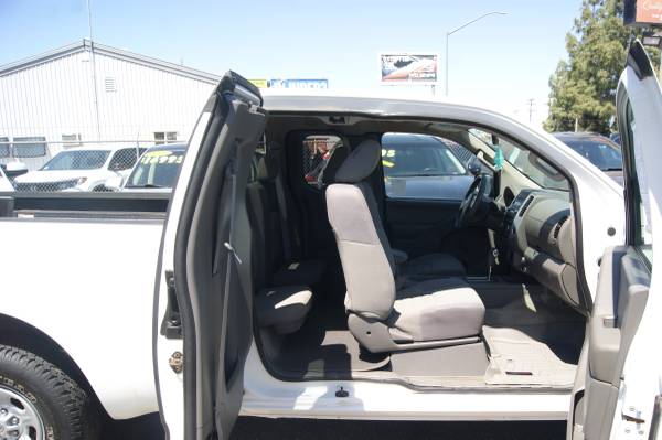 2015 Nissan Frontier 2WD King Cab I4 Auto S - - by for sale in Fresno, CA – photo 16