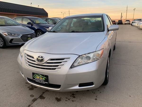 2008 Toyota Camry XLE - cars & trucks - by dealer - vehicle... for sale in West Fargo, ND – photo 3