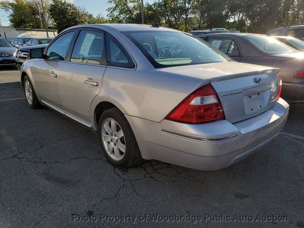 2007 *Ford* *Five Hundred* *4dr Sedan SEL FWD* Silve - cars & trucks... for sale in Woodbridge, District Of Columbia – photo 4