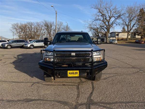 2006 Chevrolet Silverado 3500 LT Crew Long box diesel! - cars &... for sale in Webster, SD – photo 4