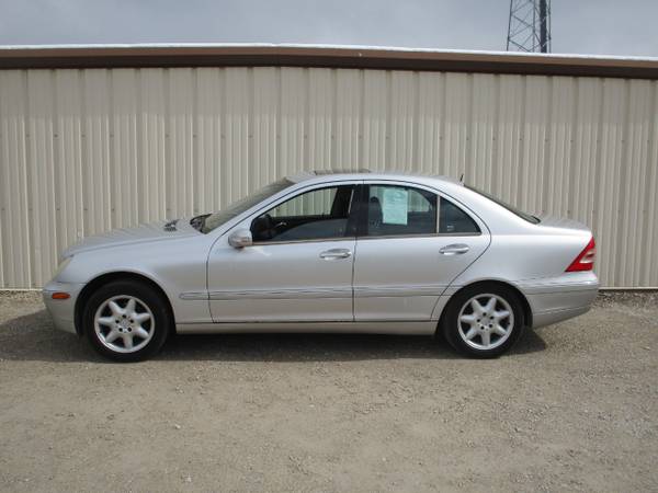 2002 Mercedes-Benz C-Class C240 Sedan - - by dealer for sale in Wilmington, OH – photo 3
