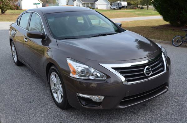 2015 Nissan Altima 2.5L 4CYL Automatic 41K miles - cars & trucks -... for sale in Inman, SC – photo 2