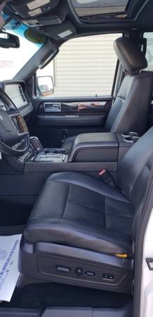 LEATHER!! 2010 Lincoln Navigator 4WD 4dr for sale in Chesaning, MI – photo 13