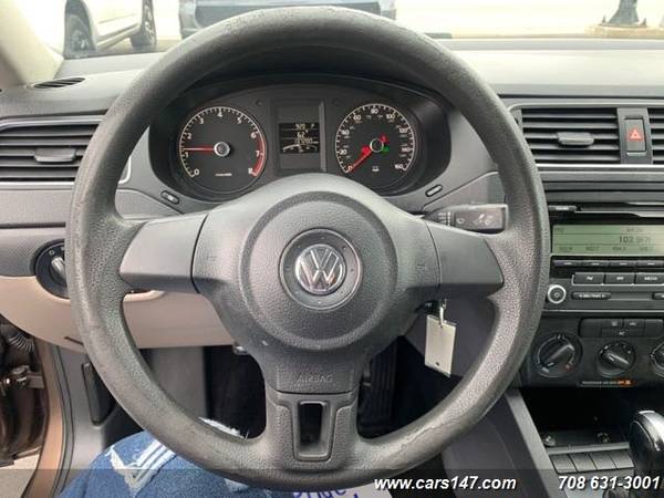 2011 Volkswagen Jetta - - by dealer - vehicle for sale in Midlothian, IL – photo 15