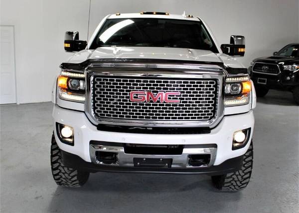 2015 GMC Sierra 2500HD Denali Crew Cab 4WD - cars & trucks - by... for sale in Fredericksburg, District Of Columbia – photo 2