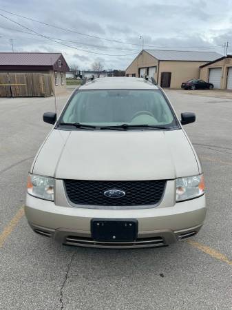 2006 Ford Freestyle SE from Nevada - - by dealer for sale in Green Bay, WI