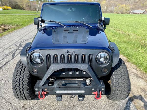 2013 Jeep Wrangler Unlimited 4x4 - - by dealer for sale in Canton, CT – photo 2