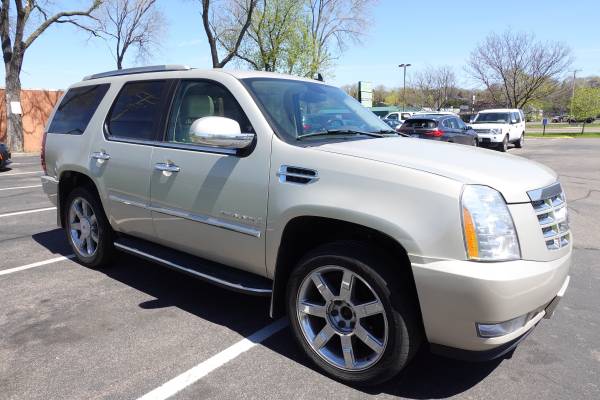 2007 CADILLAC ESCALADE - - by dealer - vehicle for sale in Minneapolis, MN – photo 3