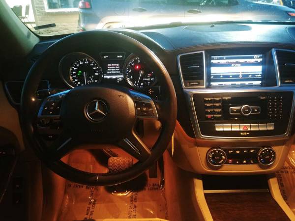2013 Mercedes-Benz GL. -Class GL 450 4MATIC - cars & trucks - by... for sale in Loveland, CO – photo 10