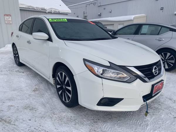 2018 Nissan Altima 2.5 Sv - cars & trucks - by dealer - vehicle... for sale in Fairbanks, AK – photo 5