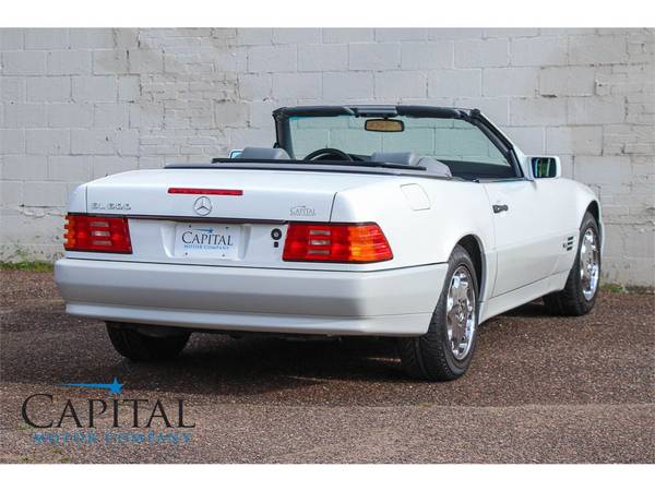 This SL600 has a Classic look! Power Soft Top! Get this V-12 Roadster! for sale in Eau Claire, WI – photo 15
