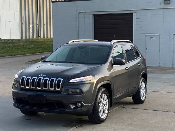2016 JEEP CHEROKEE LATITUDE 4x4 / ONLY 64K / NEW TIRES / CLEAN !! -... for sale in Omaha, NE – photo 5