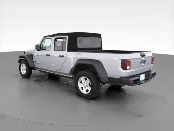 2020 Jeep Gladiator Sport Pickup 4D 5 ft pickup Silver - FINANCE -... for sale in Atlanta, CA – photo 7