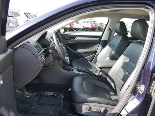 2015 Volkswagen Passat 2.0L TDI SE w/Sunroof for sale in Inver Grove Heights, MN – photo 18