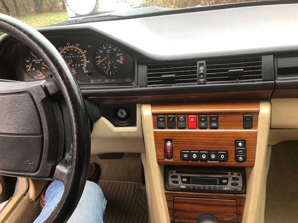 Classic Mercedes-Benz 300E - cars & trucks - by owner - vehicle... for sale in Woodbury, CT – photo 11
