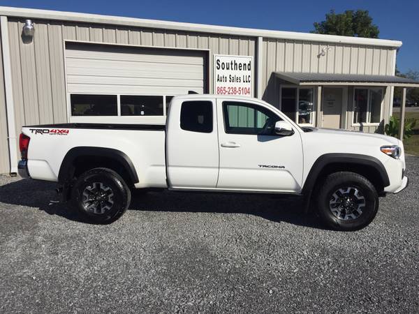 2017 Toyota Tacoma Access Cab TRD Off Road 4x4 for sale in Greenback, TN – photo 5