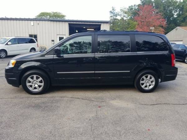 2010 Chrysler Town Country Touring for sale in Oconto, WI – photo 2