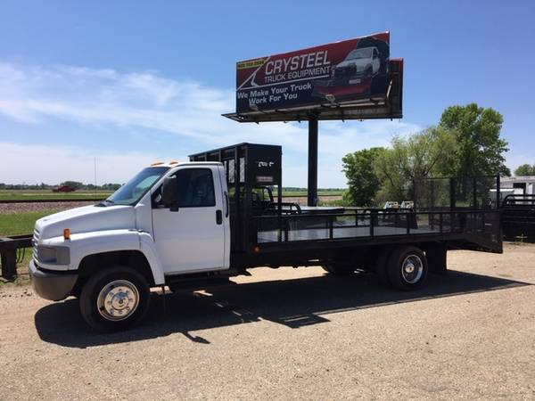 2005 GMC 5500 w/ 16' Cadet Grassmaster Lawn Equip. Body-PRICE REDUCED! for sale in Lake Crystal, MN – photo 3