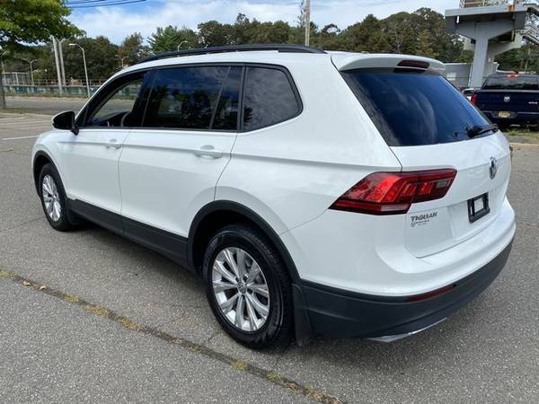 ** 2018 Volkswagen Tiguan Excellent Condition! * Drive Today! * -... for sale in East Northport, NY – photo 4